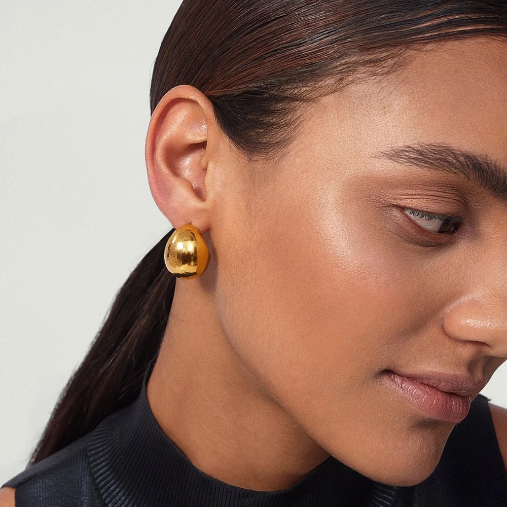 NEW:18K Gold Chunky Earrings*Lightweight Earrings*Waterproof* High Gloss Design - Picture 1 of 4